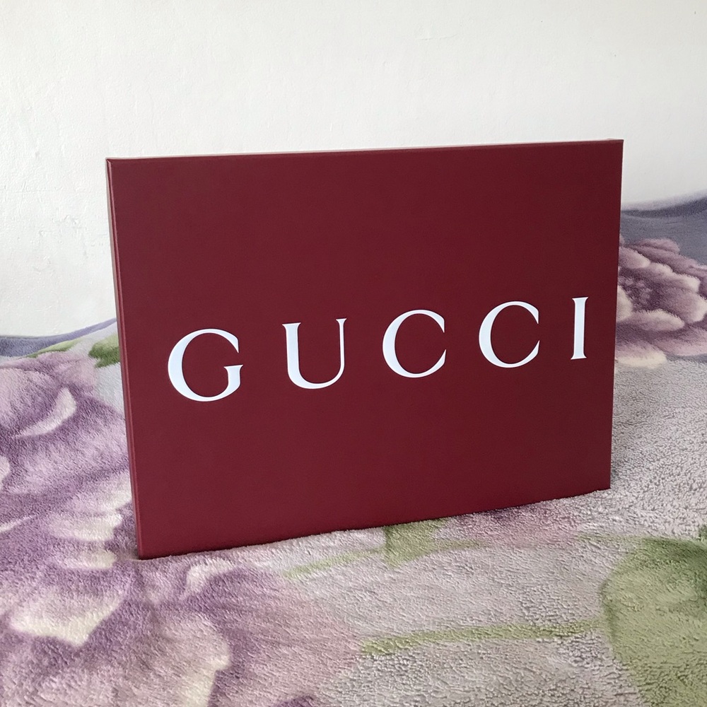 Dark Red Gucci Box - Picture 7 of 13